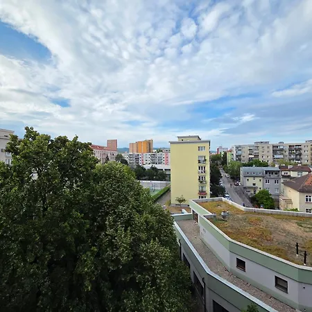 Quiet Cozy - Park & Garden Views Apartmán *